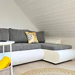 Happy Homes Yellow - Dein Stylisches Design-apartment - Wlan - Netflix - Ps5 - P アパート