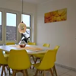 アパート Happy Homes Yellow - Dein Stylisches Design-apartment - Wlan - Netflix - Ps5 - P *