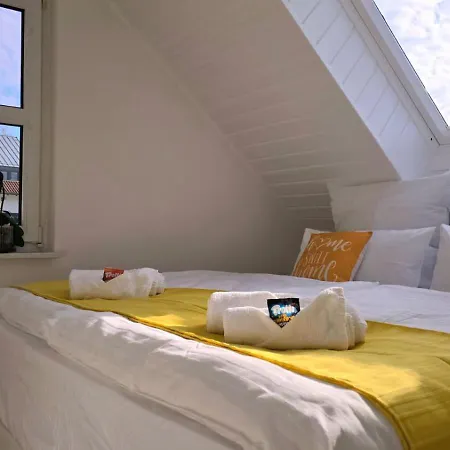 Happy Homes Yellow - Dein Stylisches Design-apartment - Wlan - Netflix - Ps5 - P شقة *