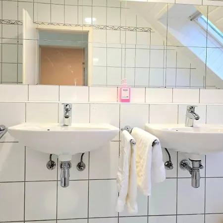 Happy Homes Yellow - Dein Stylisches Design-apartment - Wlan - Netflix - Parkplatz 아파트 *