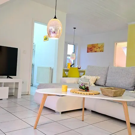 شقة Happy Homes Yellow - Dein Stylisches Design-apartment - Wlan - Netflix - Parkplatz *