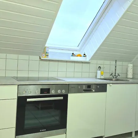 شقة Happy Homes Yellow - Dein Stylisches Design-apartment - Wlan - Netflix - Ps5 - P Nidda
