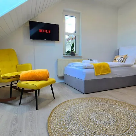 Happy Homes Yellow - Dein Stylisches Design-apartment - Wlan - Netflix - Parkplatz *