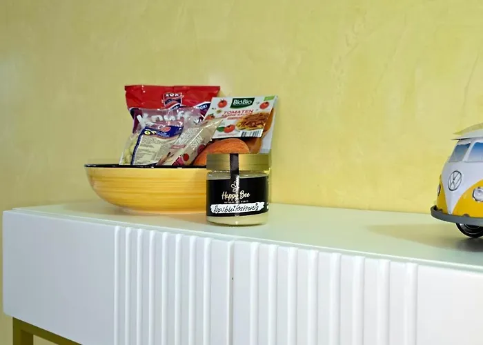 Happy Homes Yellow - Dein Stylisches Design-apartment - Wlan - Netflix - Parkplatz Nidda