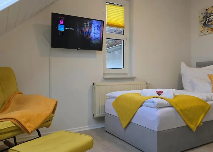 Happy Homes Yellow - Dein Stylisches Design-apartment - Wlan - Netflix - Parkplatz * Nidda