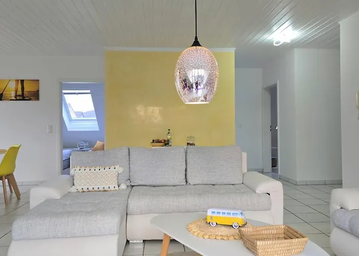 アパート Happy Homes Yellow - Dein Stylisches Design-apartment - Wlan - Netflix - Parkplatz *